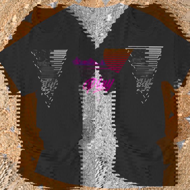 1980年代ynthwave ギフトtシャツ ゲーマーtシャツ レトロスタイリング Tシャツ 高齢者への贈り物