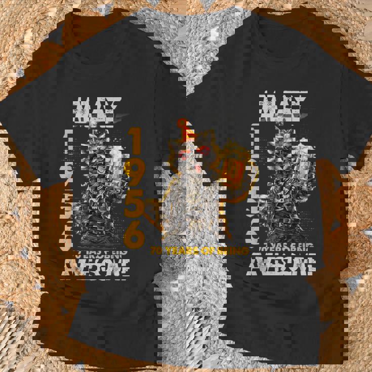 70Th Birthday Raccoon Beer May 1956Intage 70 Years Old Tシャツ 高齢者への贈り物