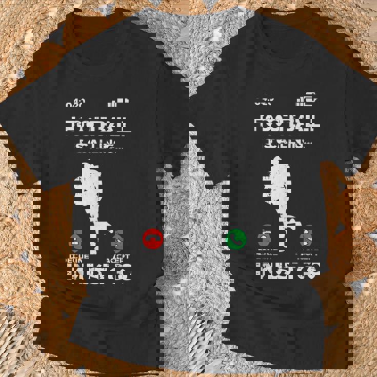 American Football Calling I Must Go ファニーコーチ メンズ レディース Tシャツ 高齢者への贈り物