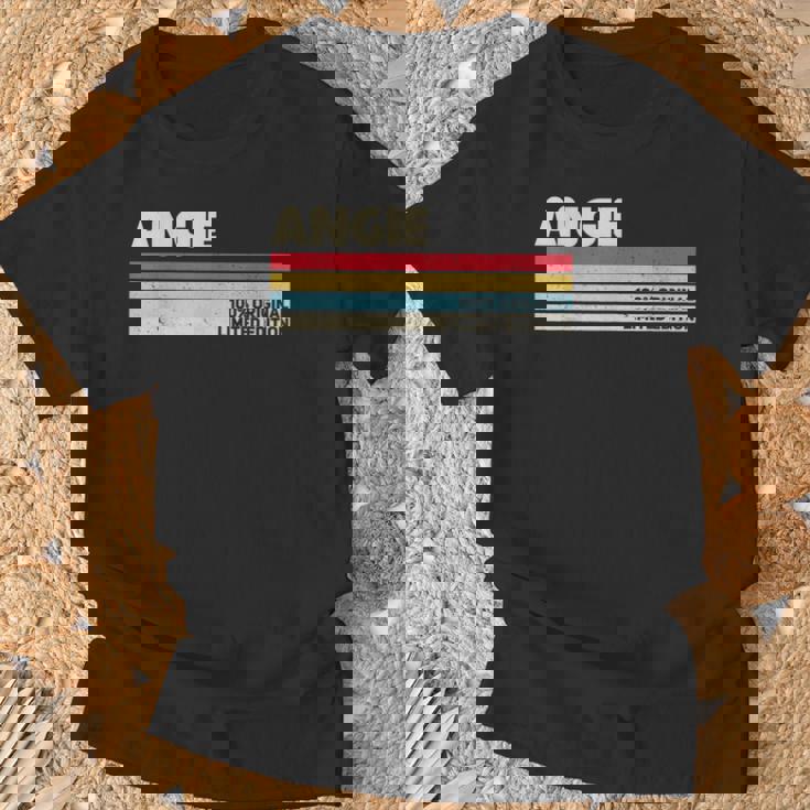 Angie パーソナライズ 名前 レトロ ヴィンテージ 70年代 80年代 90年代 誕生日 Tシャツ 高齢者への贈り物