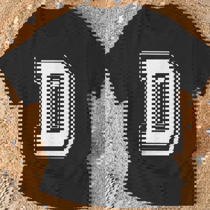 Best Friendshipseven Letters D From Friends Tシャツ 高齢者への贈り物