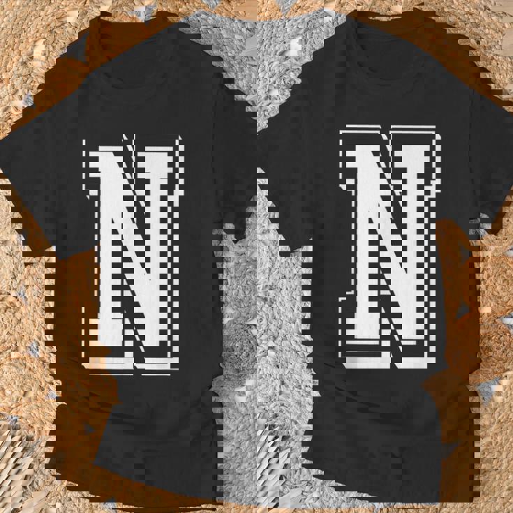 Best Friendshipseven Letters N From Friends Tシャツ 高齢者への贈り物