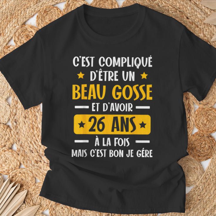 C'est Compliqué D'être Un Beau Gosse Et D'avoir 26 Ans T-Shirt Cadeaux pour les vieillards