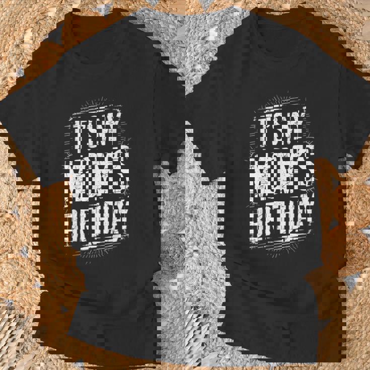 Distressed It's My Mom's Birthday Retro Vintage Women T-Shirt Gifts for Old Men