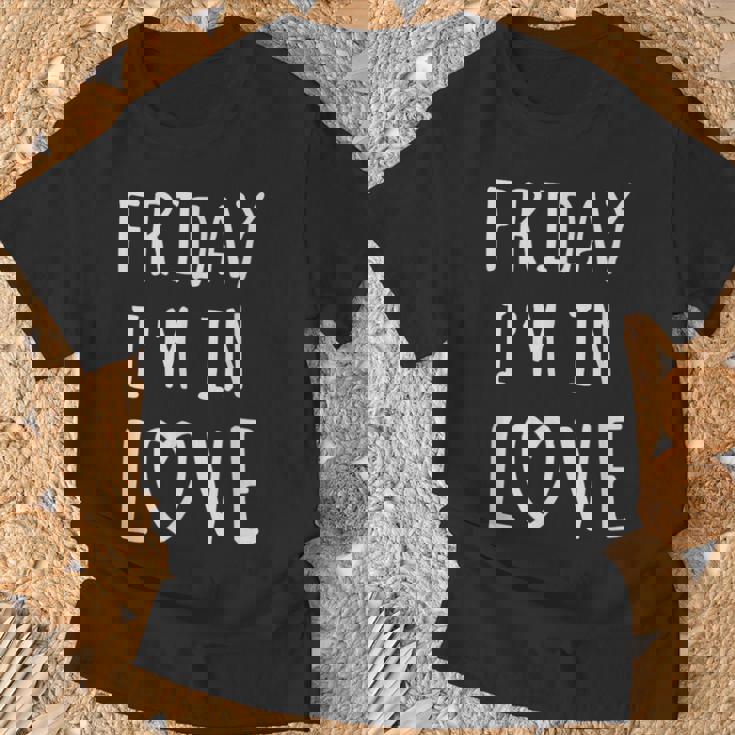 Friday I'm In Love Love デザイン、ハート Tシャツ 高齢者への贈り物