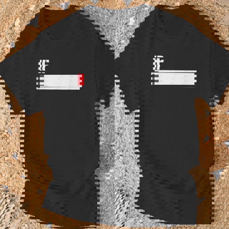 Hpが残りわずか 体力がない 限界 おもしろ ユーモア ゲーム Hpバー 黒 他カラー メンズ レディース 大きいサイズ Tシャツ 高齢者への贈り物