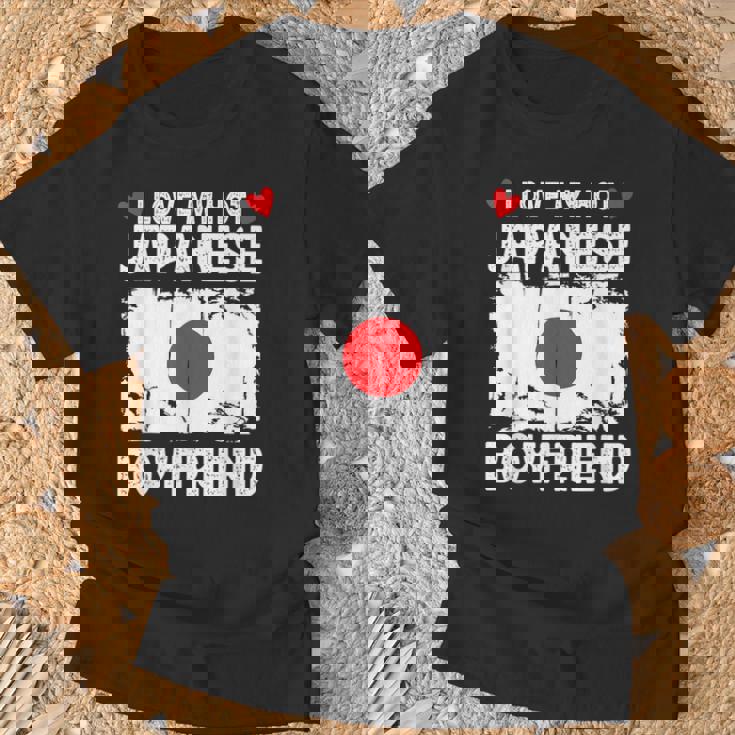 I Love My Hot Japanese Boyfriend Couple Japan Flag Tシャツ 高齢者への贈り物