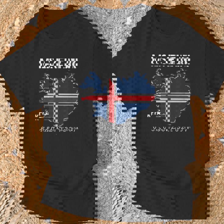 Nas Keflavik アイスランド Tシャツ 高齢者への贈り物