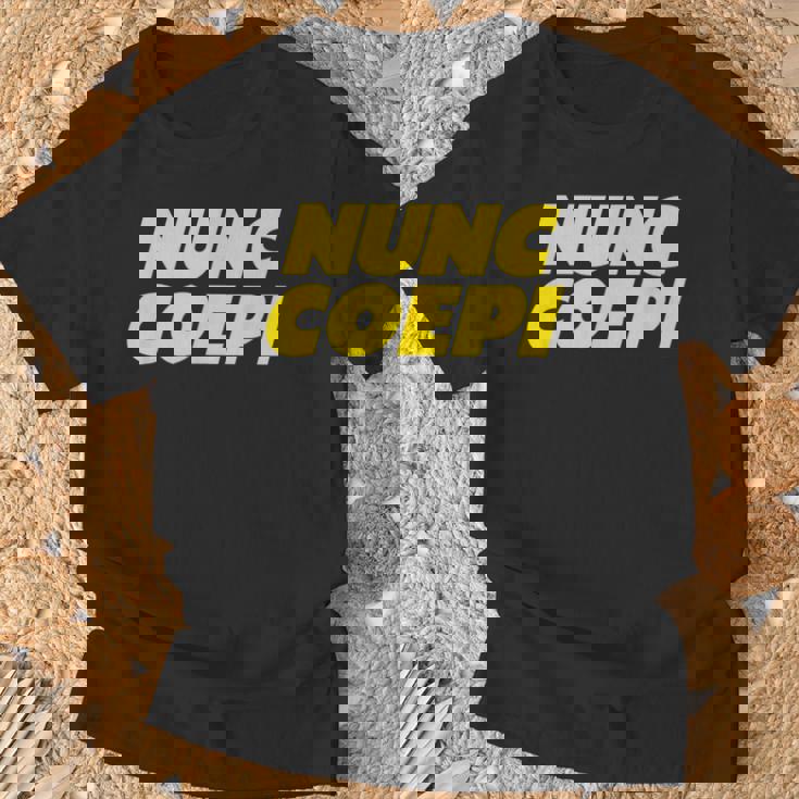 Nunc Coepi Now I Begin Tシャツ 高齢者への贈り物