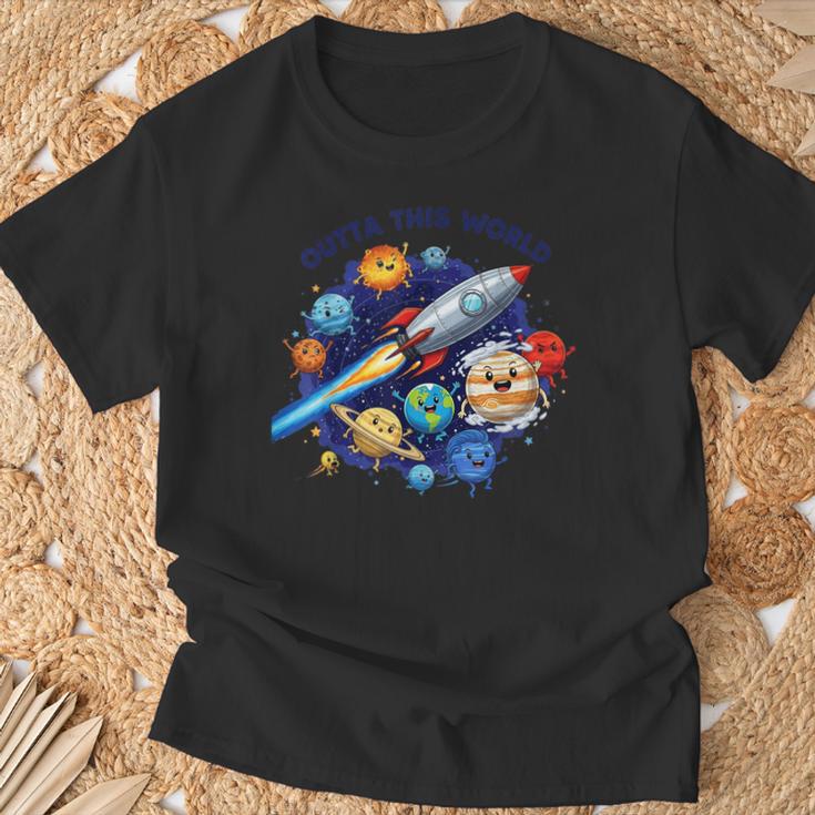 Outta This World かわいい惑星宇宙好き、宇宙飛行士銀河 Tシャツ 高齢者への贈り物