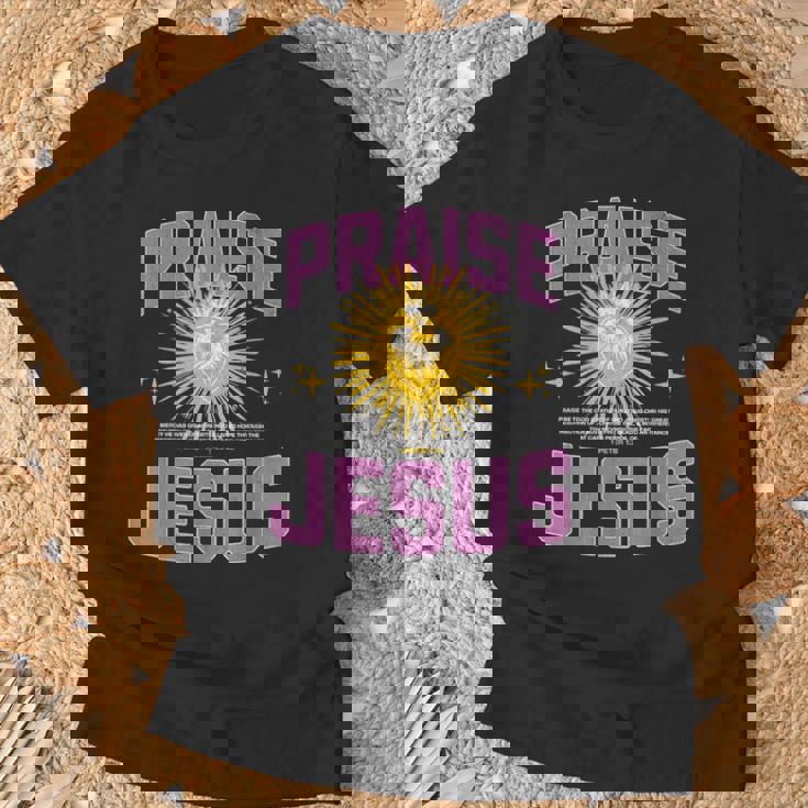 Praise Jesus Our Lord &Aviour For An Abundant New Life Tシャツ 高齢者への贈り物