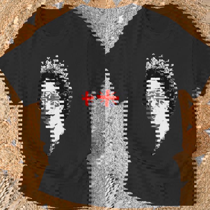 Queen Elizabeth Iiunglasses British Crown エリザベス女王 Meme Tシャツ 高齢者への贈り物