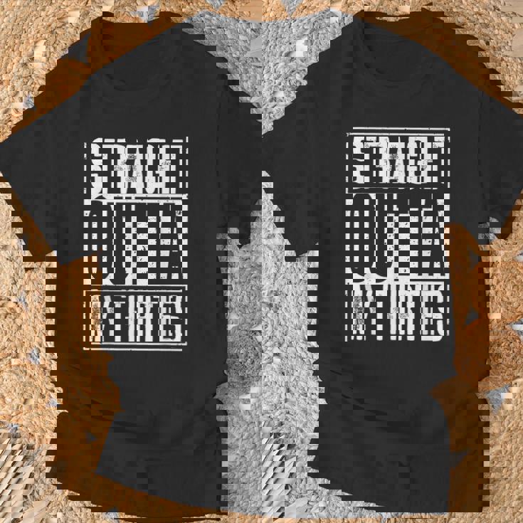 Straight Outta My Thirties Tシャツ 高齢者への贈り物