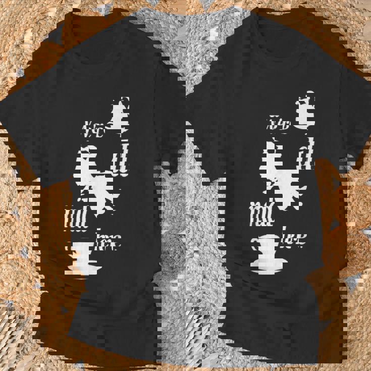 We're All Mad Here 不思議の国のアリスtシャツデザイン Tシャツ 高齢者への贈り物