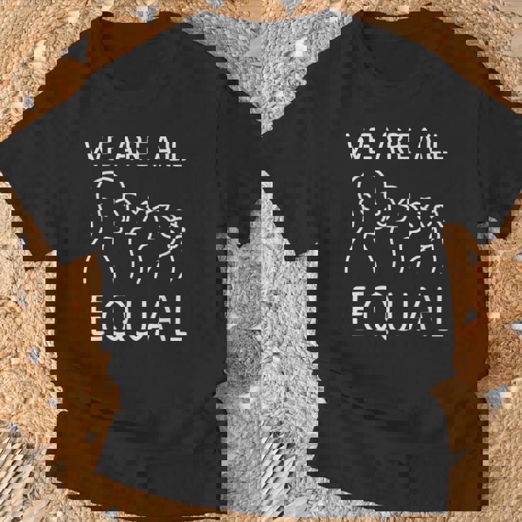 We Are All Equal Anti-Speciesism Animal Equalityegan Activ Tシャツ 高齢者への贈り物