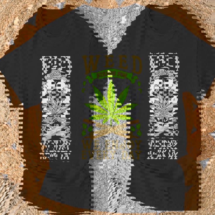 Weed 毎日を楽しむ Tシャツ 高齢者への贈り物