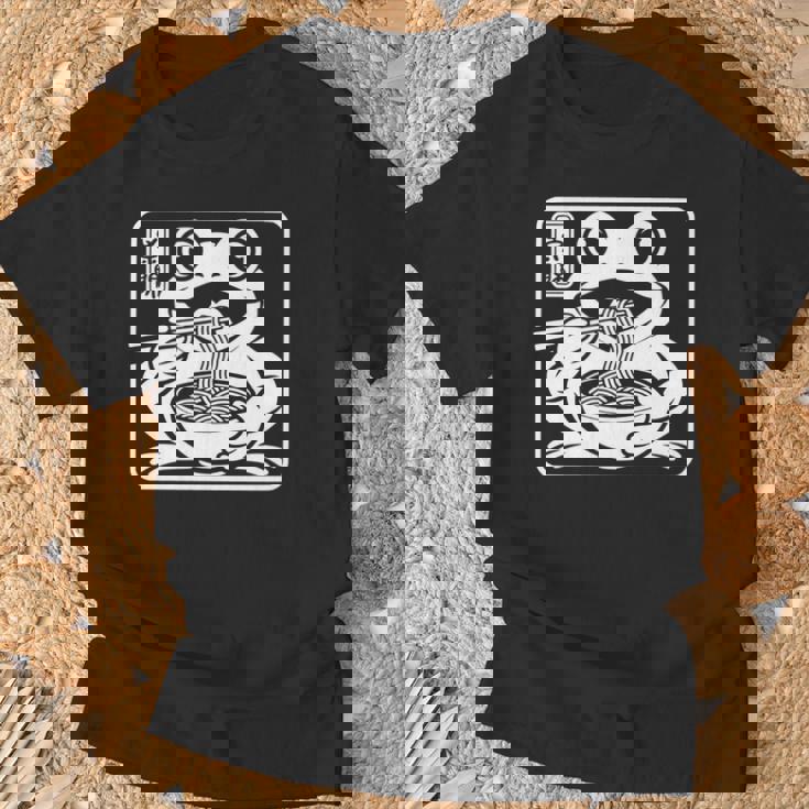 おもしろい 不機嫌そうなカエル ラーメン かわいい 水墨画 日本語 長袖tシャツ Tシャツ 高齢者への贈り物