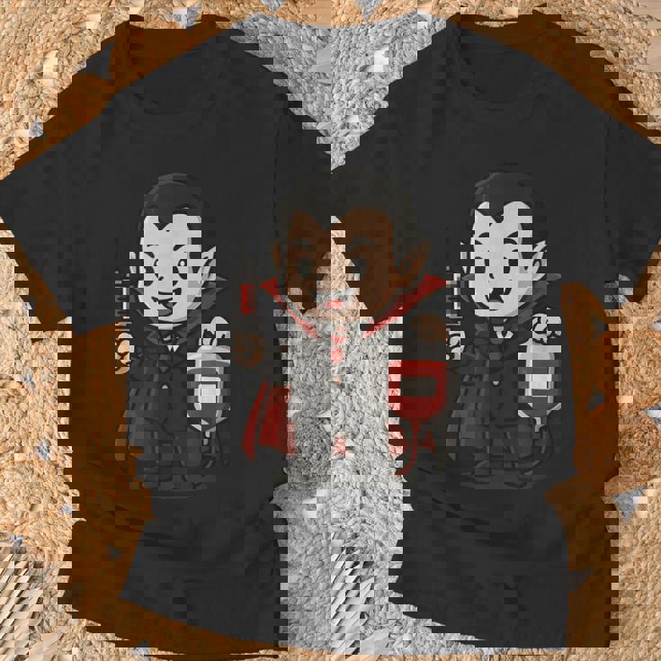 かわいい吸血鬼 Phlebotomy ジョーク 血液描画 看護師 静脈内科医 Tシャツ 高齢者への贈り物