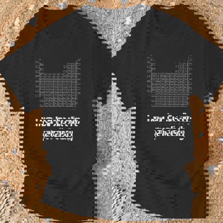 このシャツを定期的に着る化学しゃれ周期表 Tシャツ 高齢者への贈り物