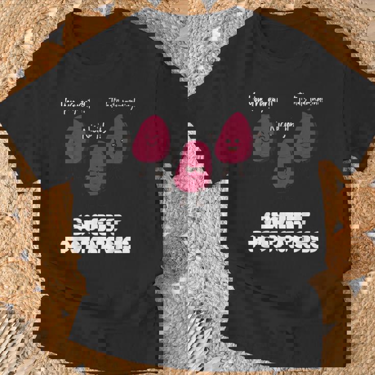 さつまいもを称賛する面白いさつまいもギャング Tシャツ 高齢者への贈り物