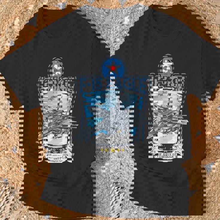 アメリカ空軍の航空機戦闘機f15イーグルのプレゼント Tシャツ 高齢者への贈り物