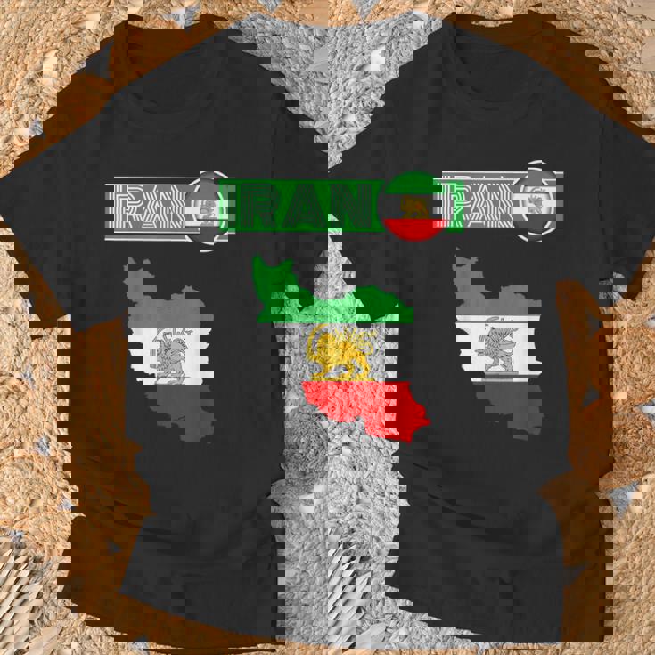 イランライオン太陽旗、イラン地図、イラン、イランの旗、イランの旗。 Tシャツ 高齢者への贈り物