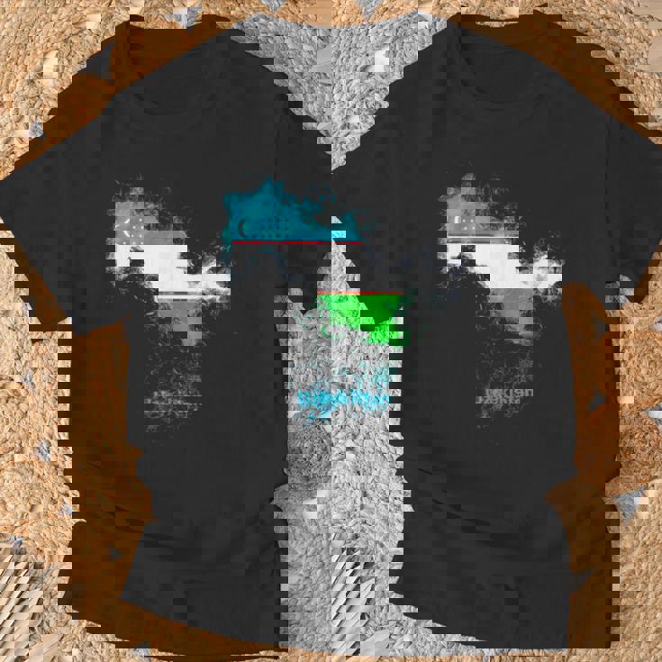 ウズベキスタン 国旗 地図 ウズベク ウズベキスタン Tシャツ 高齢者への贈り物