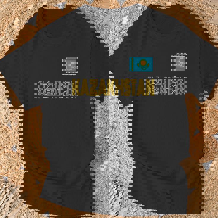 カザフスタン、カザフスタンの国旗、カザフスタンの国旗 長袖tシャツ Tシャツ 高齢者への贈り物