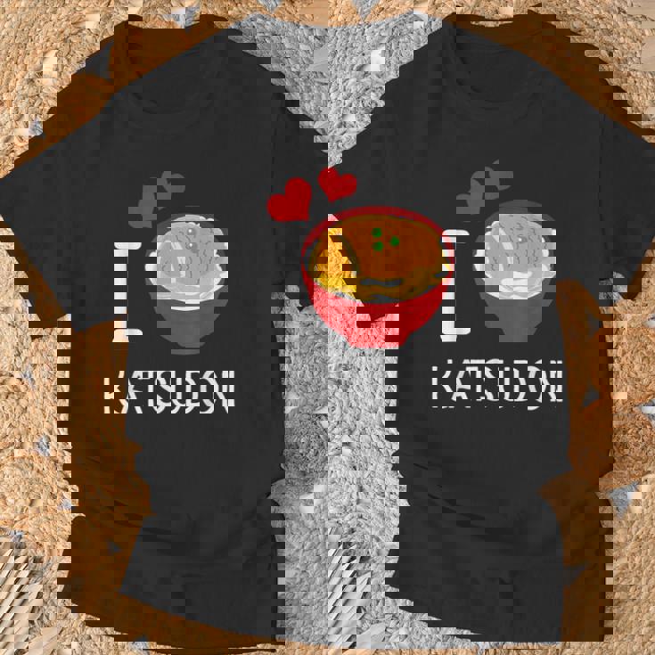 カツ丼を食べるのが大好き ご飯 カツ丼 Tシャツ 高齢者への贈り物