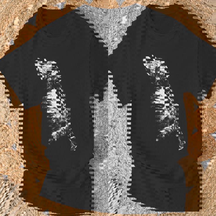 クラリネットを弾く猫 面白い猫ミュージシャン クラリネット教師 Tシャツ 高齢者への贈り物