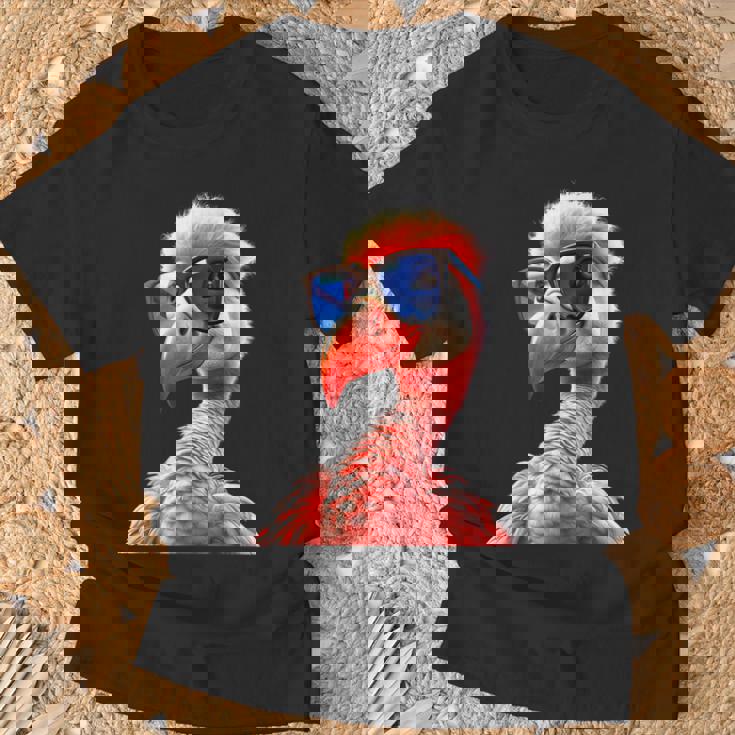 サングラスをかけたフラミンゴ フラミンゴが大好き かわいいフラミンゴ Tシャツ 高齢者への贈り物