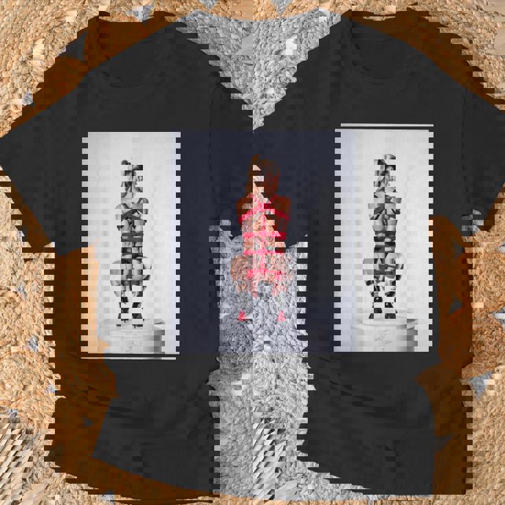 セクシーガールグラフィックtシャツ シバリロープのセクシーなピンナップガール Tシャツ 高齢者への贈り物