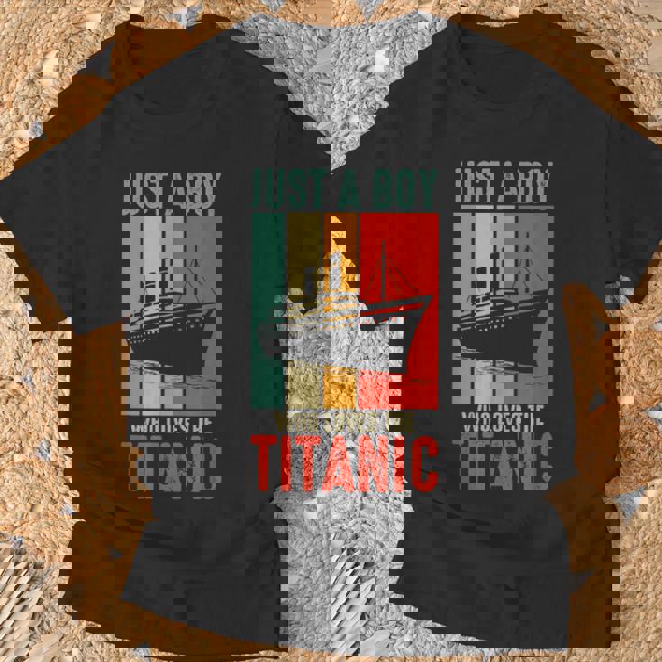 タイタニックボーイラブズ タイタニック ボーイズ タイタニック ボーイズ キッズ ユース Tシャツ 高齢者への贈り物