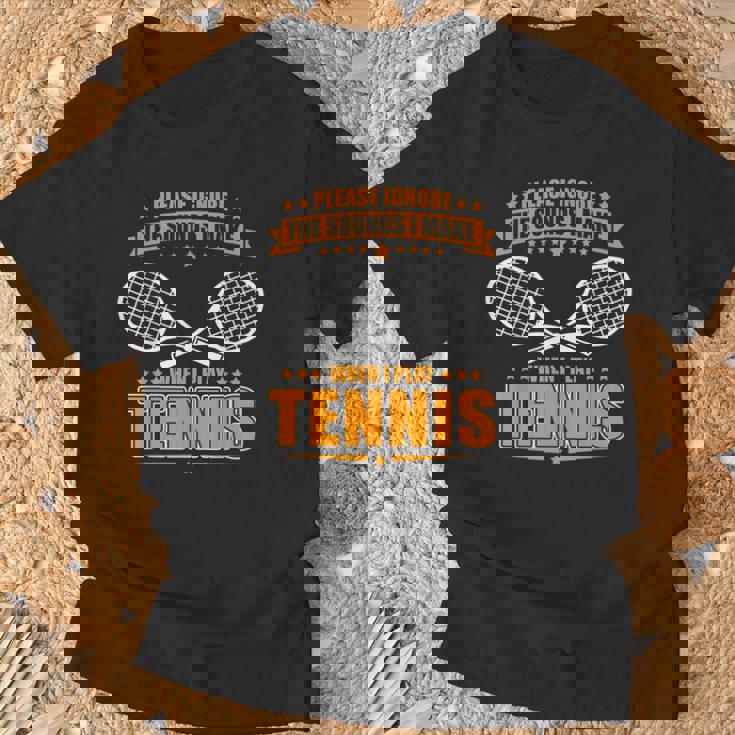 テニスノイズ-面白いテニスシャツ Tシャツ 高齢者への贈り物