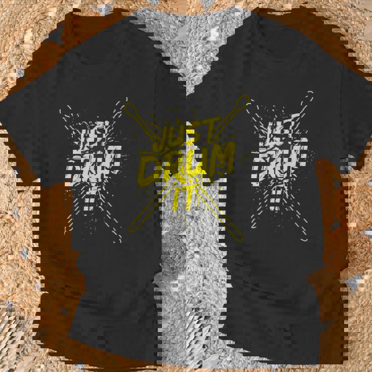 ドラムドラマーのドラマーミュージシャン衣装ドラマー Tシャツ 高齢者への贈り物