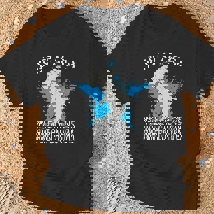 ハンマーヘッドシャークが大好きな男の子です。ハンマーヘッドシャーク ハンマーヘッドシャーク Tシャツ 高齢者への贈り物