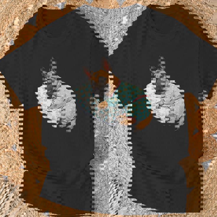 パジャマで寝ているかわいいベルギーのマリノア犬就寝アート 長袖tシャツ Tシャツ 高齢者への贈り物