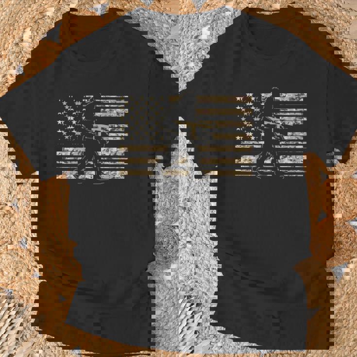 ビッグフットガンオーナー アメリカ国旗 ミリタリー サスカッチ Ar15 長袖tシャツ Tシャツ 高齢者への贈り物