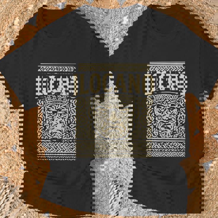 フィリピン イロカーノ 北フィリピン Tシャツ 高齢者への贈り物