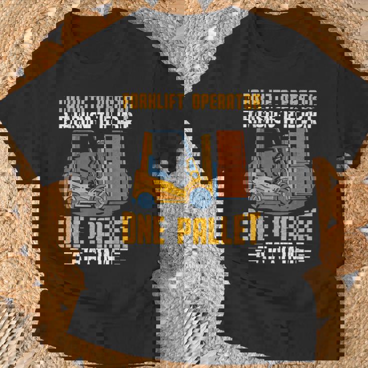 フォークリフト オペレーター レイジングバー パレット フォークリフトドライバー Tシャツ 高齢者への贈り物