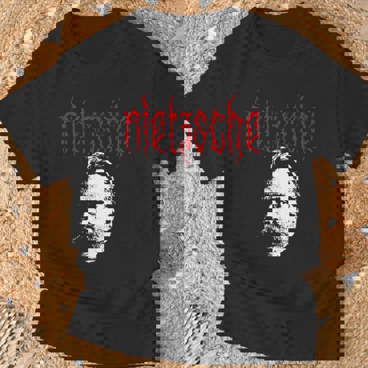 フリードリヒ・ニーチェ-金属の哲学者の設計 Tシャツ 高齢者への贈り物