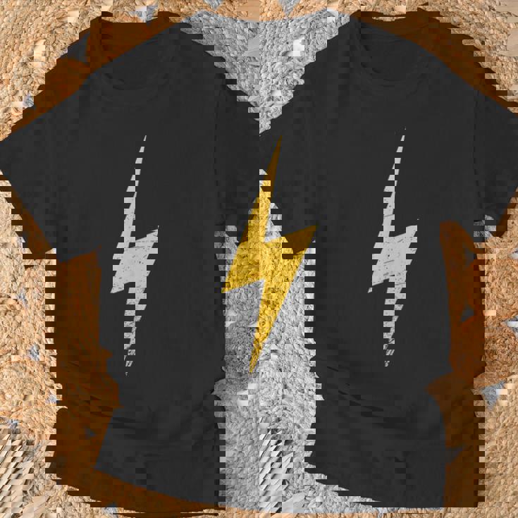 ライトニングボルトグランジを使用したミニマリストデザイン。 Tシャツ 高齢者への贈り物