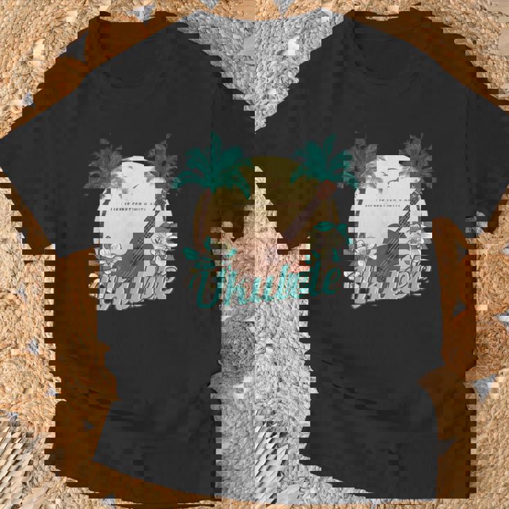 ライフ・イズ・ベター ウクレレで ミュージシャン ハワイ アコースティック ウクレレ Tシャツ 高齢者への贈り物