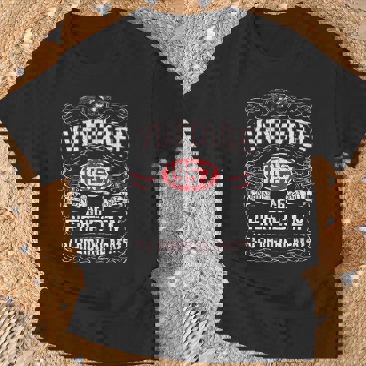 ヴィンテージ 1957年 還暦 66歳 1957年生まれ Tシャツ 高齢者への贈り物