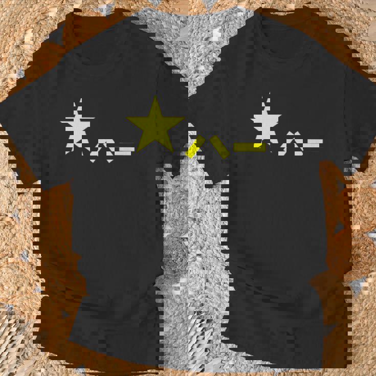 中国軍人民解放軍旗中国武装部隊 Tシャツ 高齢者への贈り物