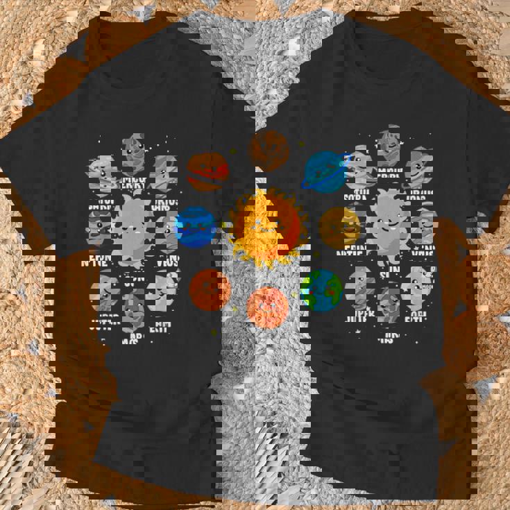 太陽系 9つの惑星 かわいい惑星 恋人 宇宙 天文学 Tシャツ 高齢者への贈り物