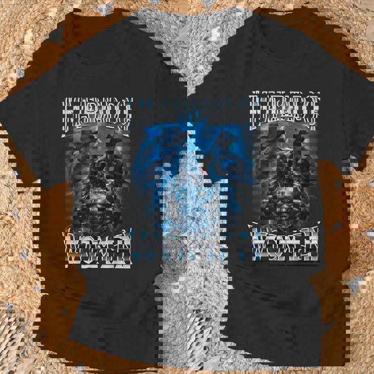 女が怖い狼アルファ・ウルフ・ミーム・クリンジ・ビアード Tシャツ 高齢者への贈り物