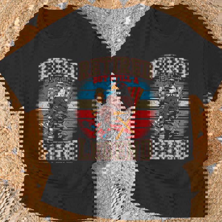 引退したがまだ伝説のイーグルとビールアメリカンスタイル Tシャツ 高齢者への贈り物