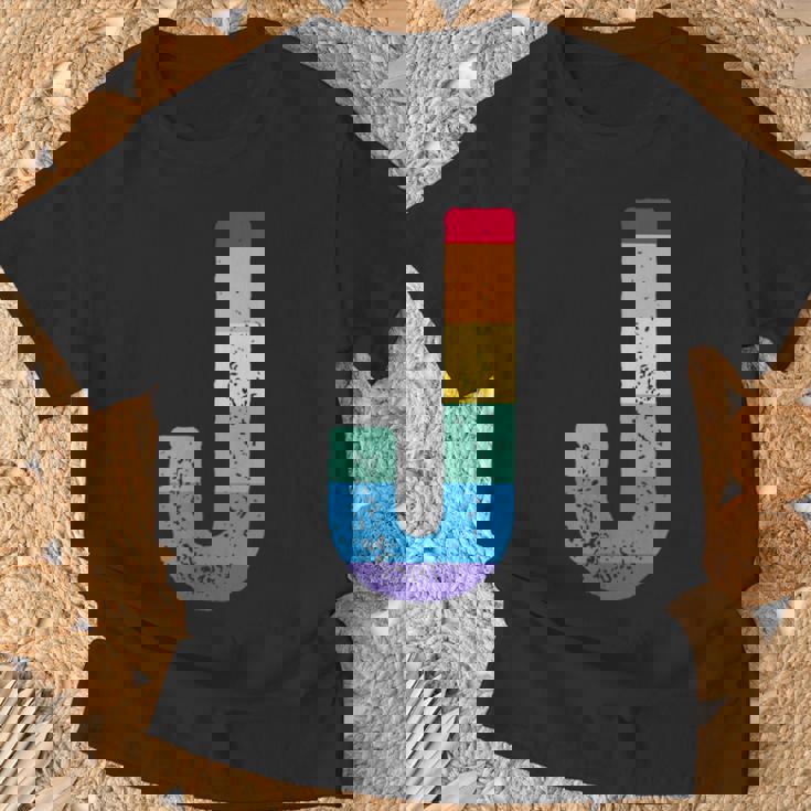 文字 J 大文字 アルファベット モノグラム イニシャル レインボー アルファベット J Tシャツ 高齢者への贈り物