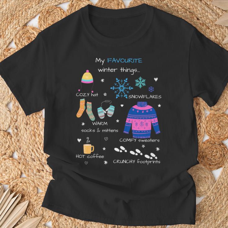私のお気に入りの冬のものは、居心地の良い帽子、雪の結晶、ホットコーヒーです。 長袖tシャツ Tシャツ 高齢者への贈り物